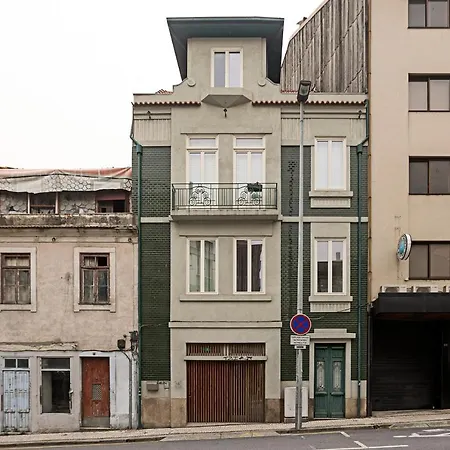 Camoes Flat With Balcony By Lovelystay Porto