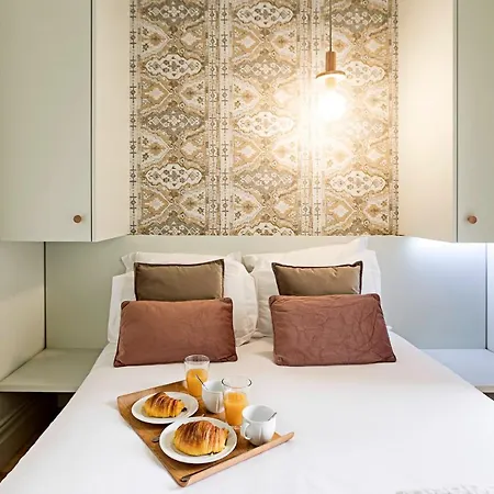 Camoes Flat With Balcony By Lovelystay
