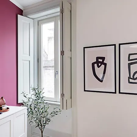 Apartment Camoes Flat With Balcony By Lovelystay *